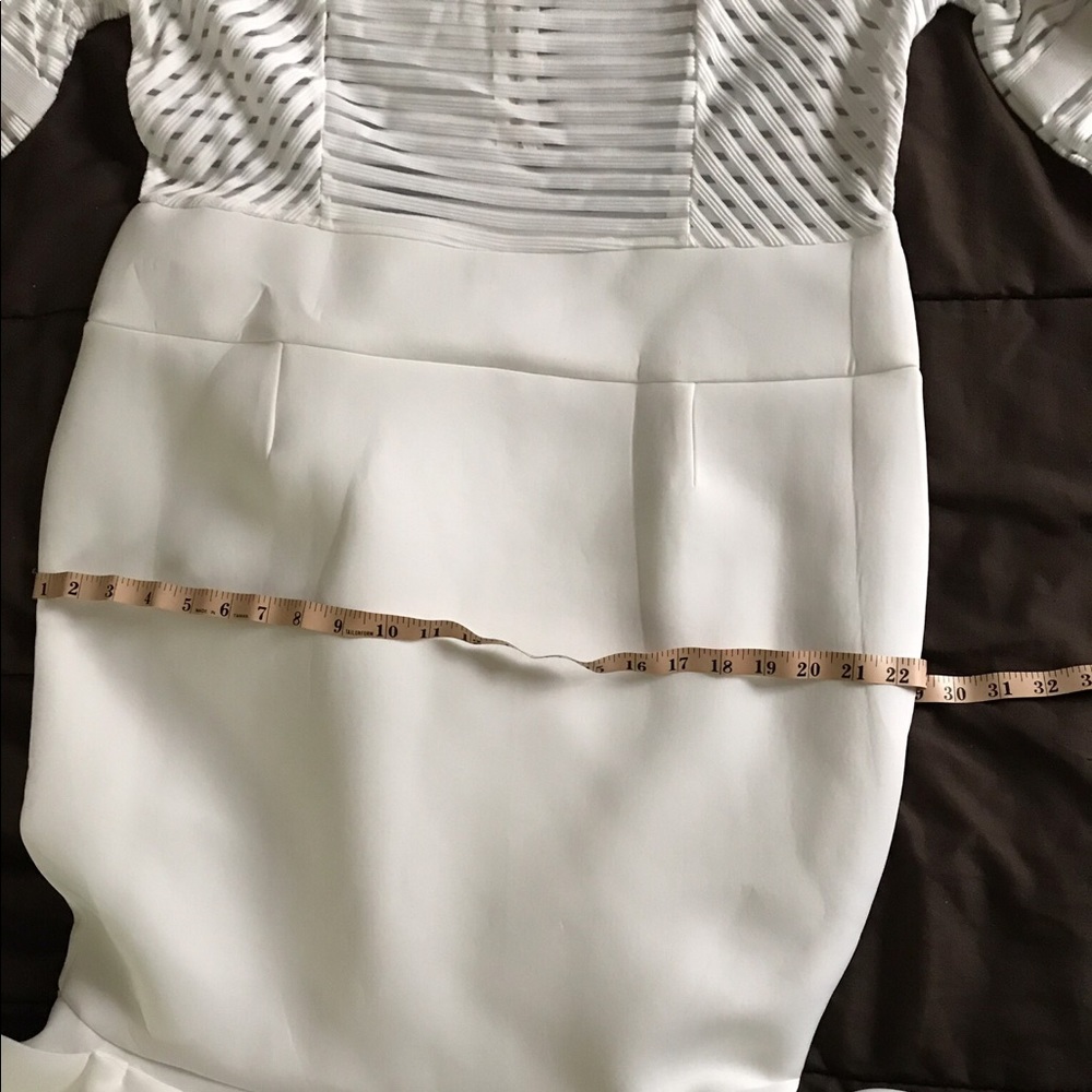 1X-White Mermaid Hem Bell Sleeve Dress - Picture 7 of 8